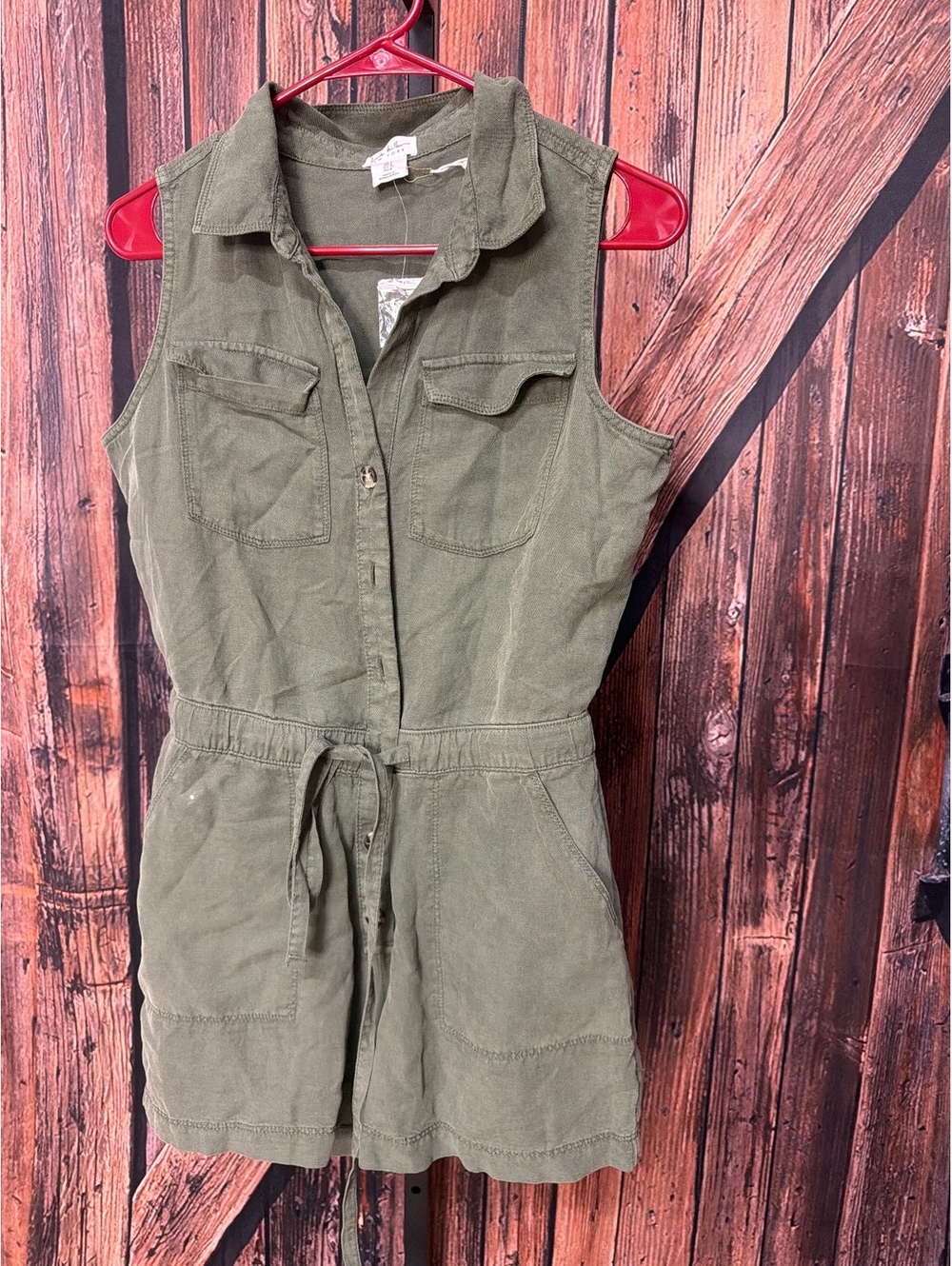 Nicole Miller New York Sleeveless Utility romper in Olive Green, Size 4